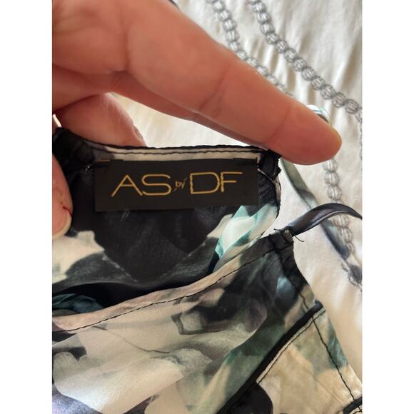 AS BY DF Silk Jumpsuit Sleeveless Abstract Floral V-Neck Wide Leg Small EUC - Picture 6 of 7